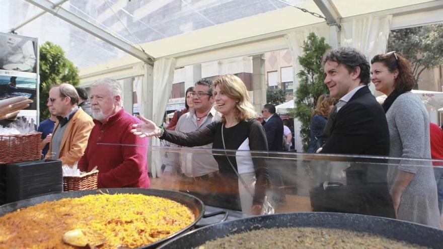 Las tapas gurmet se sirven en el Mercado Gastronómico