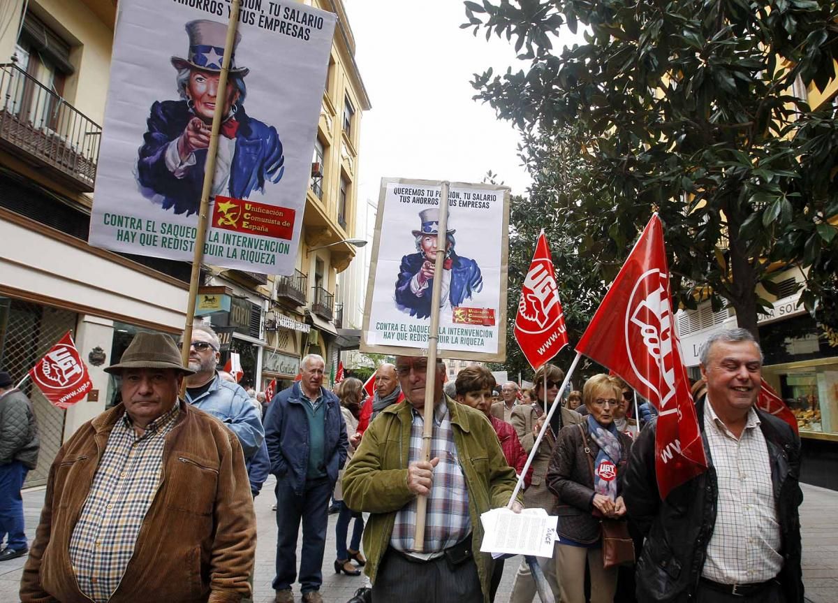 Unas 5.000 personas defienden en la calle la subida de las pensiones públicas