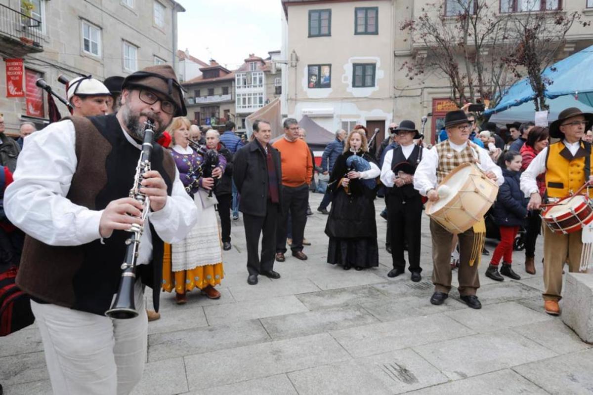 La Reconquista combate la lluvia con música y chor La Reconquista combate la lluvia con música y chor