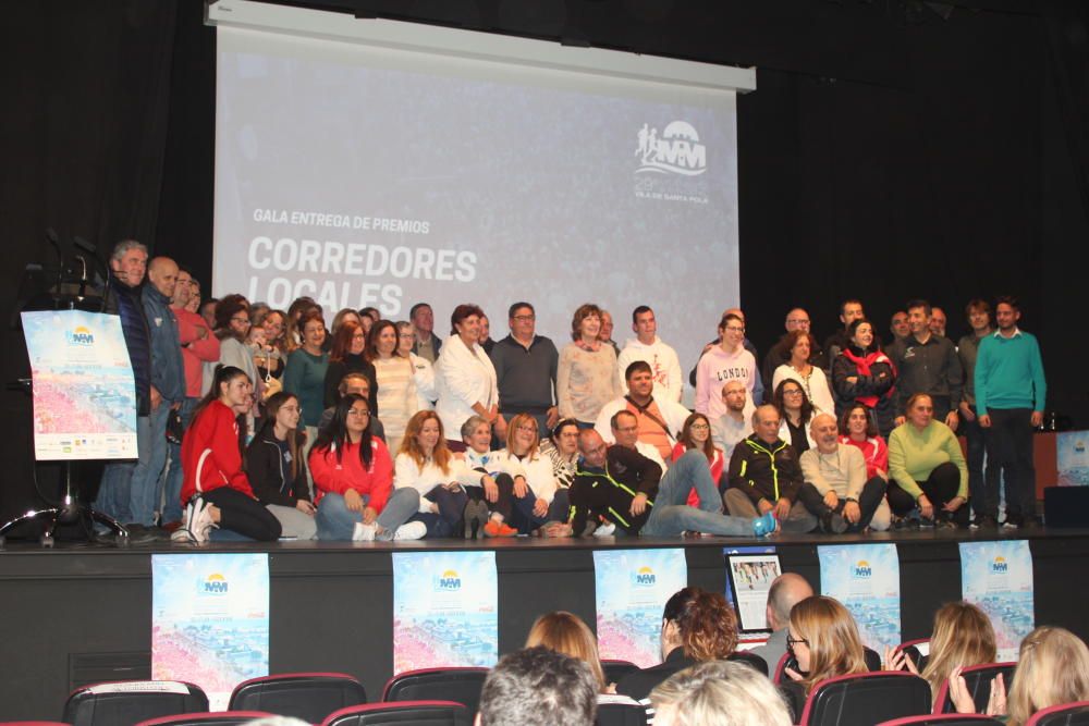 Santa Pola entrega los premios a los corredores locales en una gala festiva.