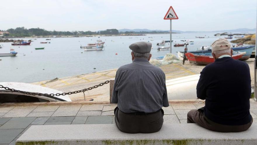 Jubilados en A Illa de Arousa. // Noé Parga