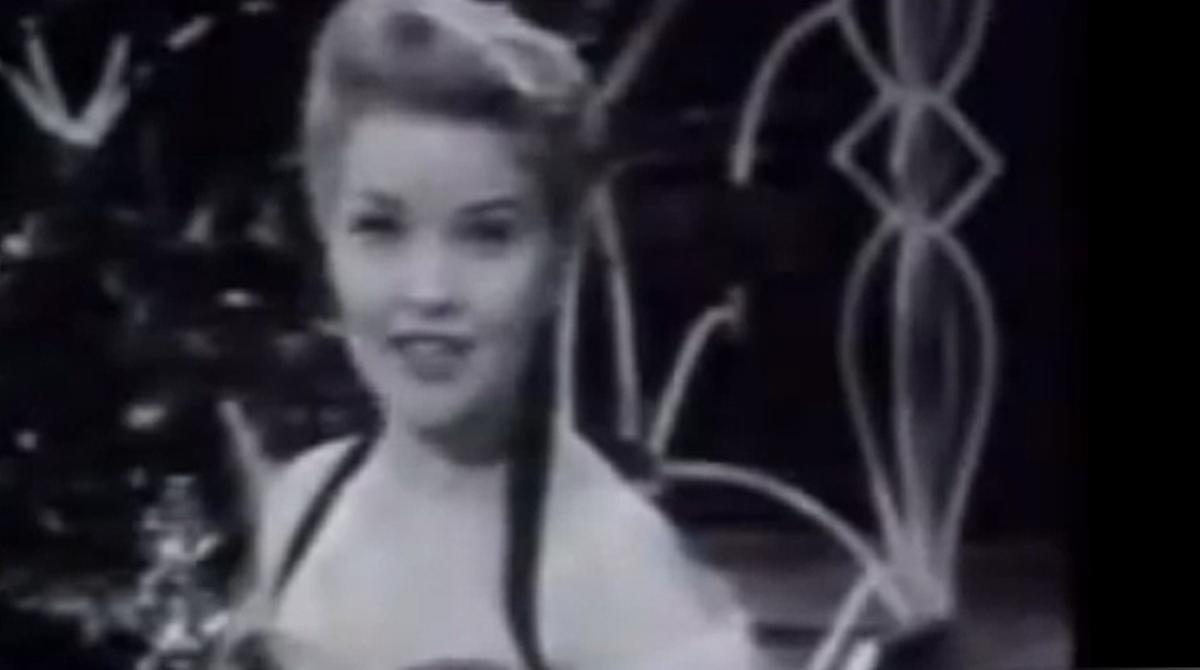 Patti Page canta el seu ’hit’, el 1950.