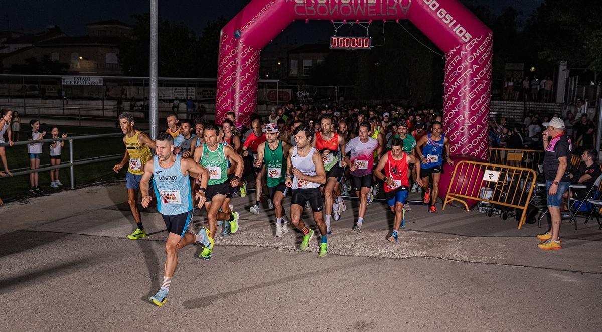 Salida de la carrera absoluta.