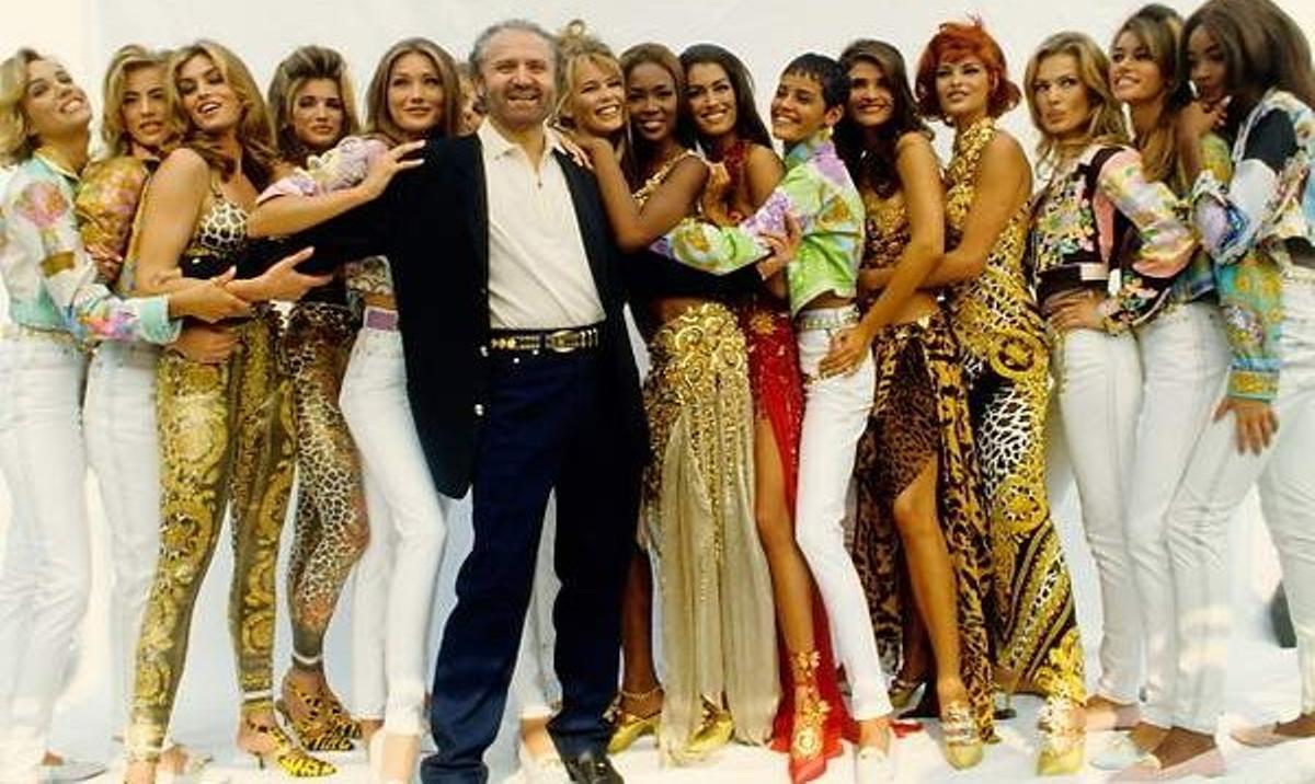 Gianni Versace, entre supermodelos