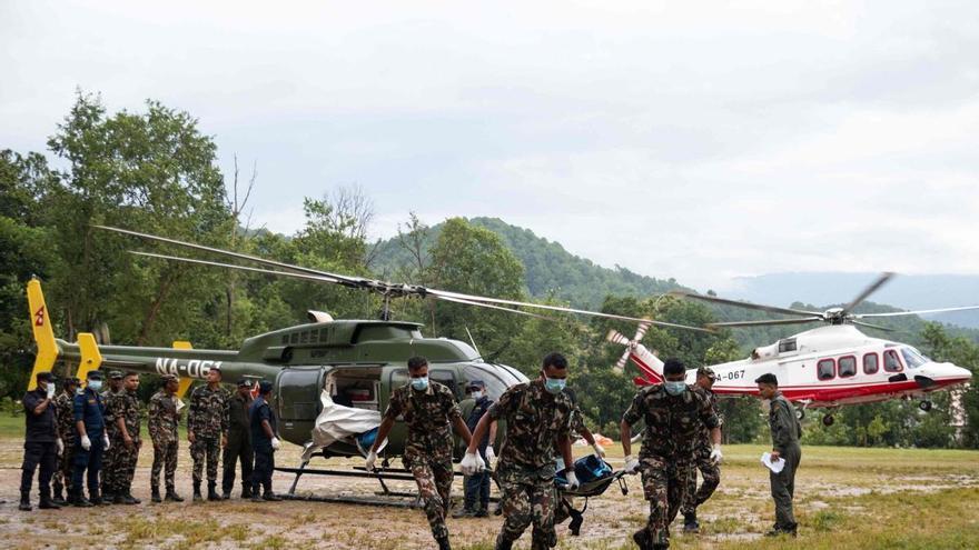 Nepal busca a cerca de 2.500 desaparecidos en la riada mientras el balance sube a 584 muertos