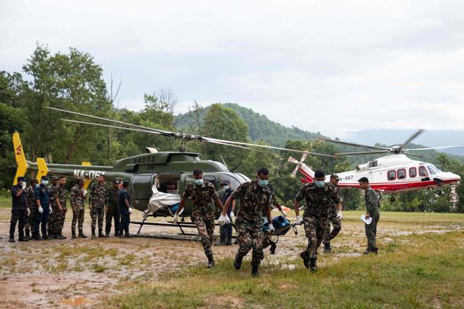 Nepal busca a cerca de 2.500 desaparecidos en la riada mientras el balance sube a 584 muertos