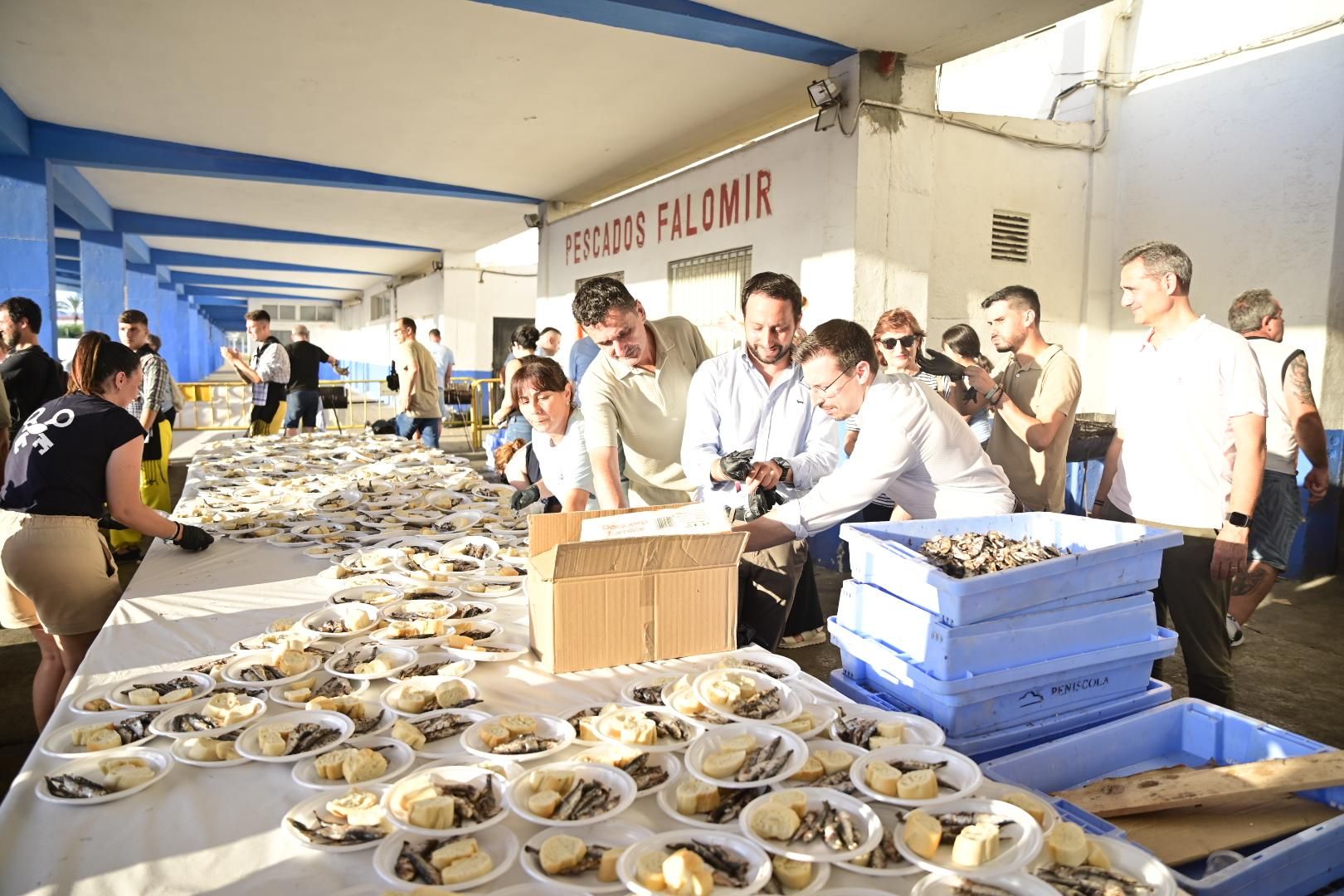 Galería | Torrà de sardinas en el Grau en Sant Pere