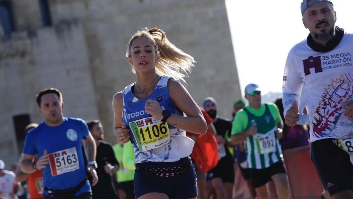 Atletas durante la edición de 2019 de la Media Maratón de Córdoba.