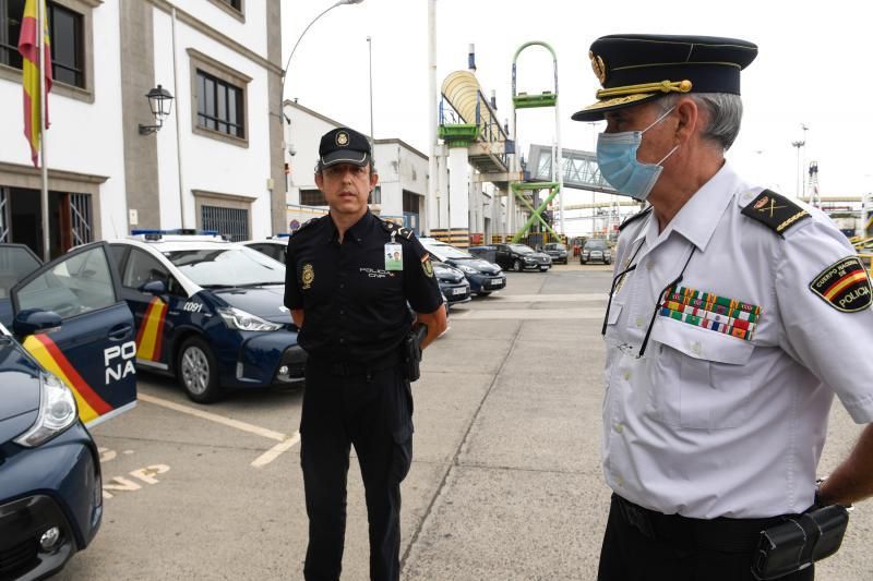 02-07-20   LAS PALMAS DE GRAN CANARIA. MUELLE PRIMO DE RIVERA. LAS PALMAS DE GRAN CANARIA. Presentación de nuevos vehículos de policía nacional Fotos: Juan Castro.  | 02/07/2020 | Fotógrafo: Juan Carlos Castro