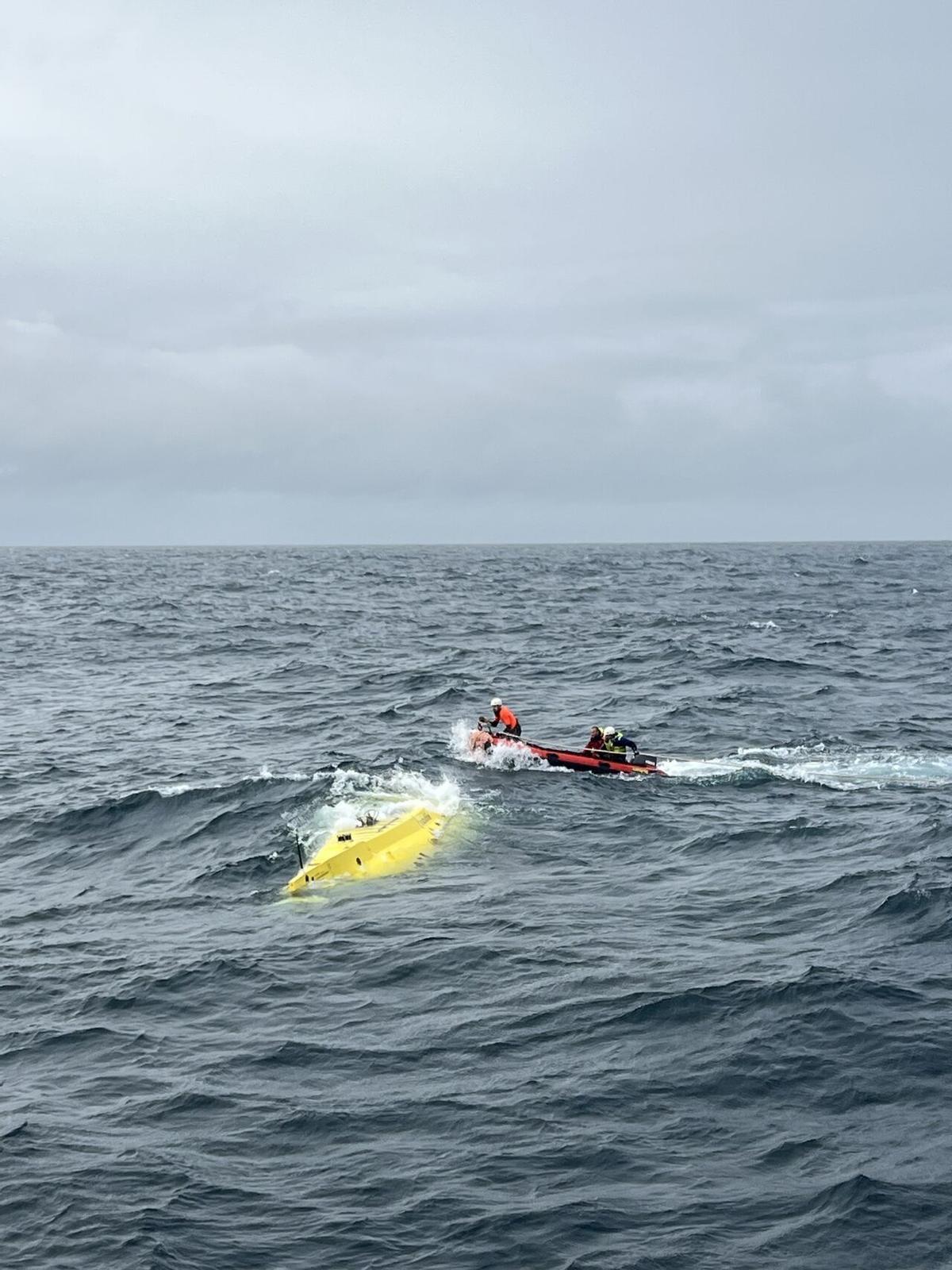 El robot Nautile, en el agua