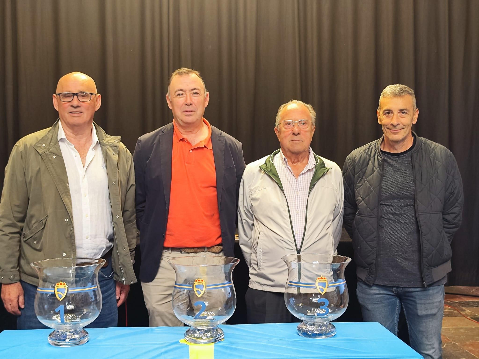 En imágenes: el sorteo para la fase autonómica de la Copa Federación