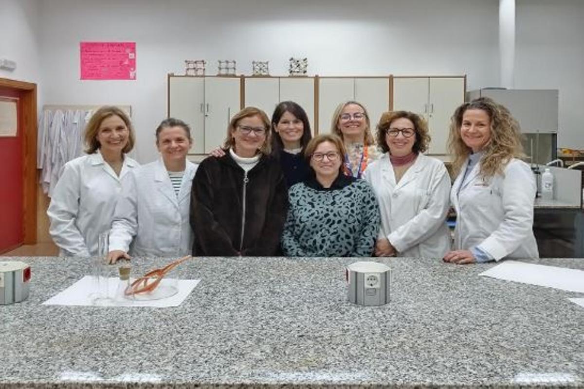 El profesorado ha dado un paso al lado en el proyecto para que el alumnado de Bachillerato ofrezca las explicaciones.