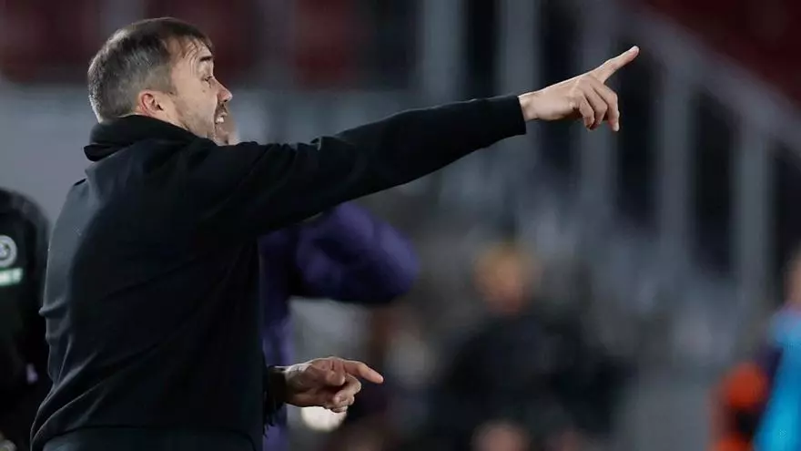 Coudet frustrado con los golazos del Villarreal: "La primera no la puede poner ahí"