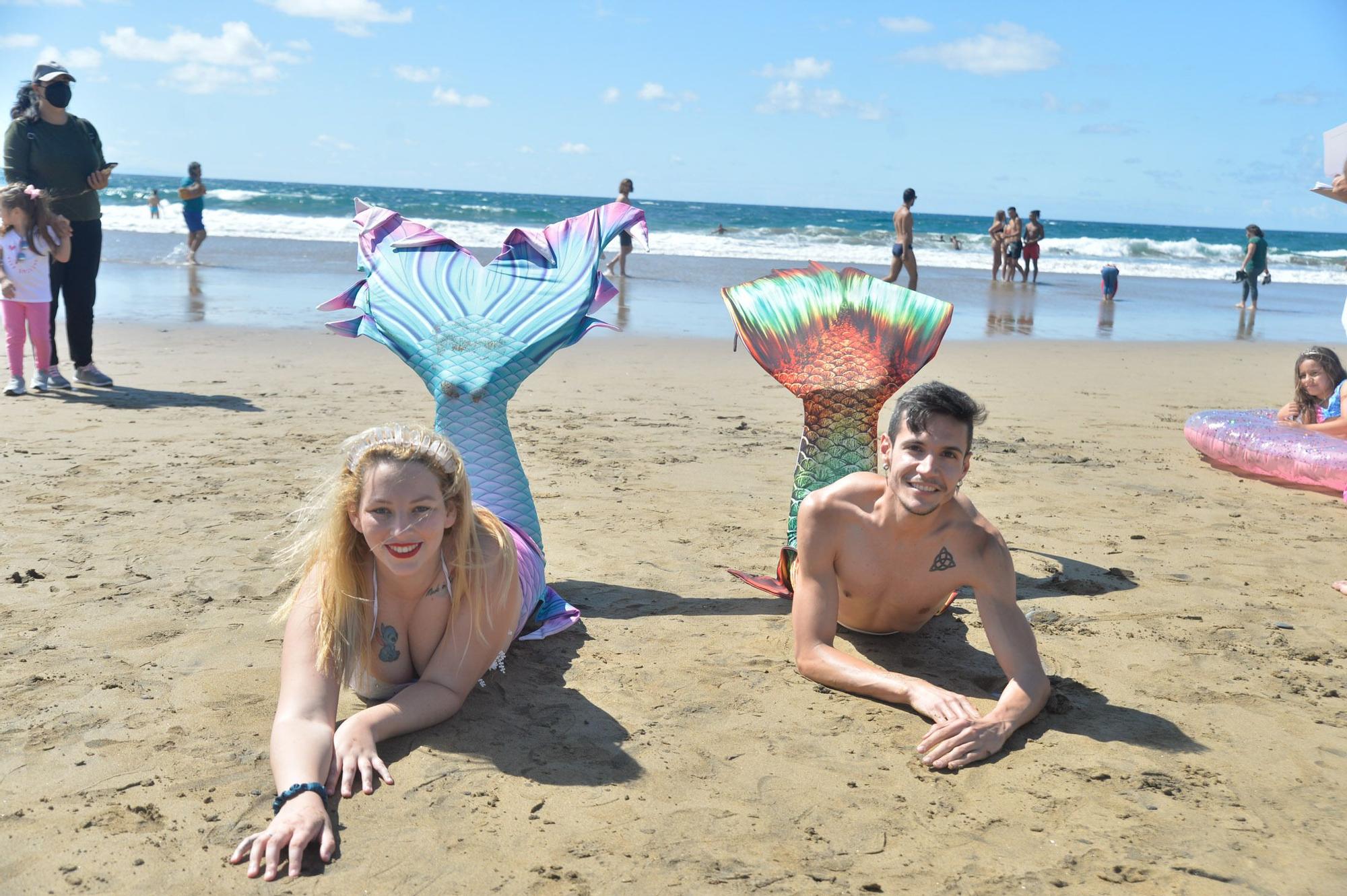 Actividades en la playa de Las Canteras de la primera escuela de sirenas y tritones de Gran Canaria (8/05/2021)