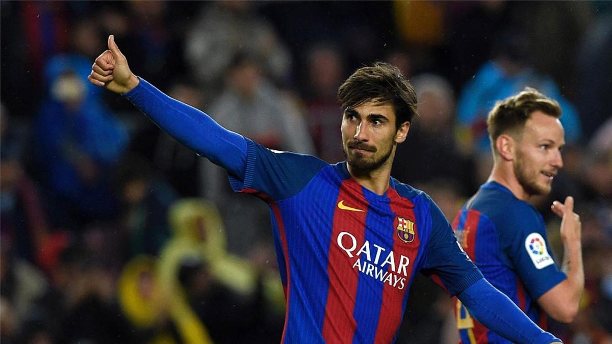 André Gomes celebra su segundo gol de la noche