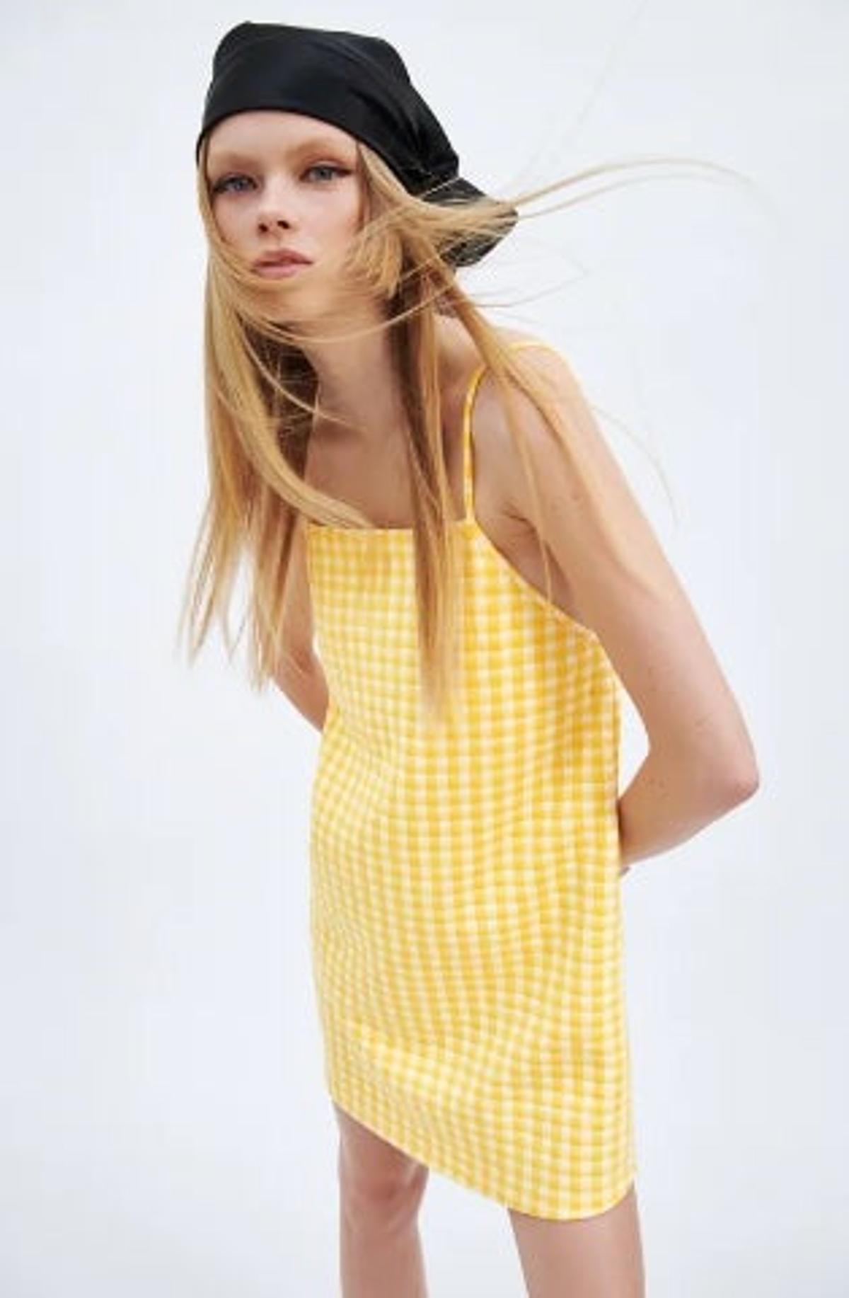 Vestido amarillo vichy de Zara