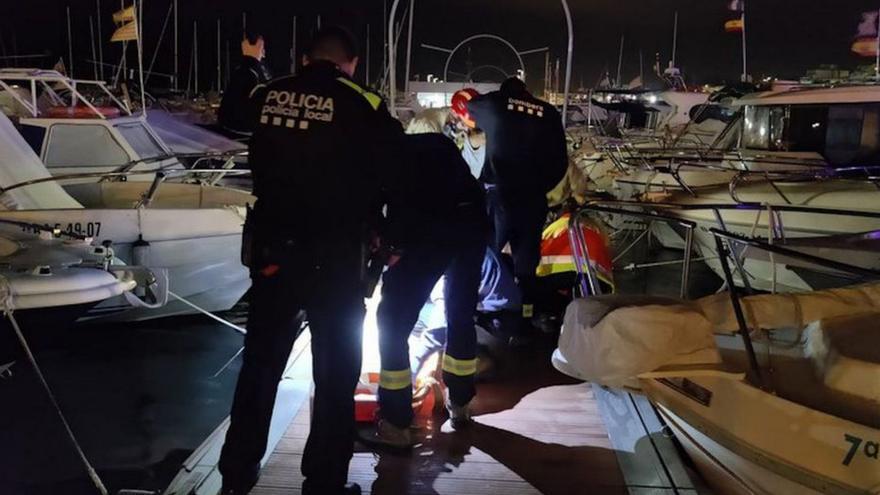 Rescaten una dona que va caure al mar des d&#039;un vaixell al port de Blanes