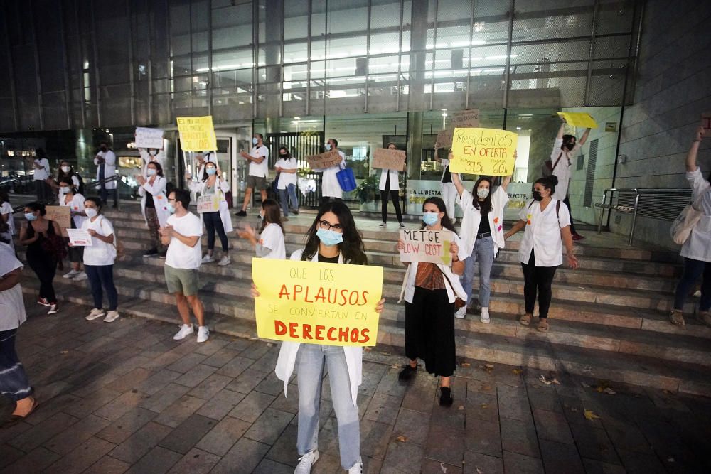 Protesta a Girona en l'últim dia de vaga dels metges residents