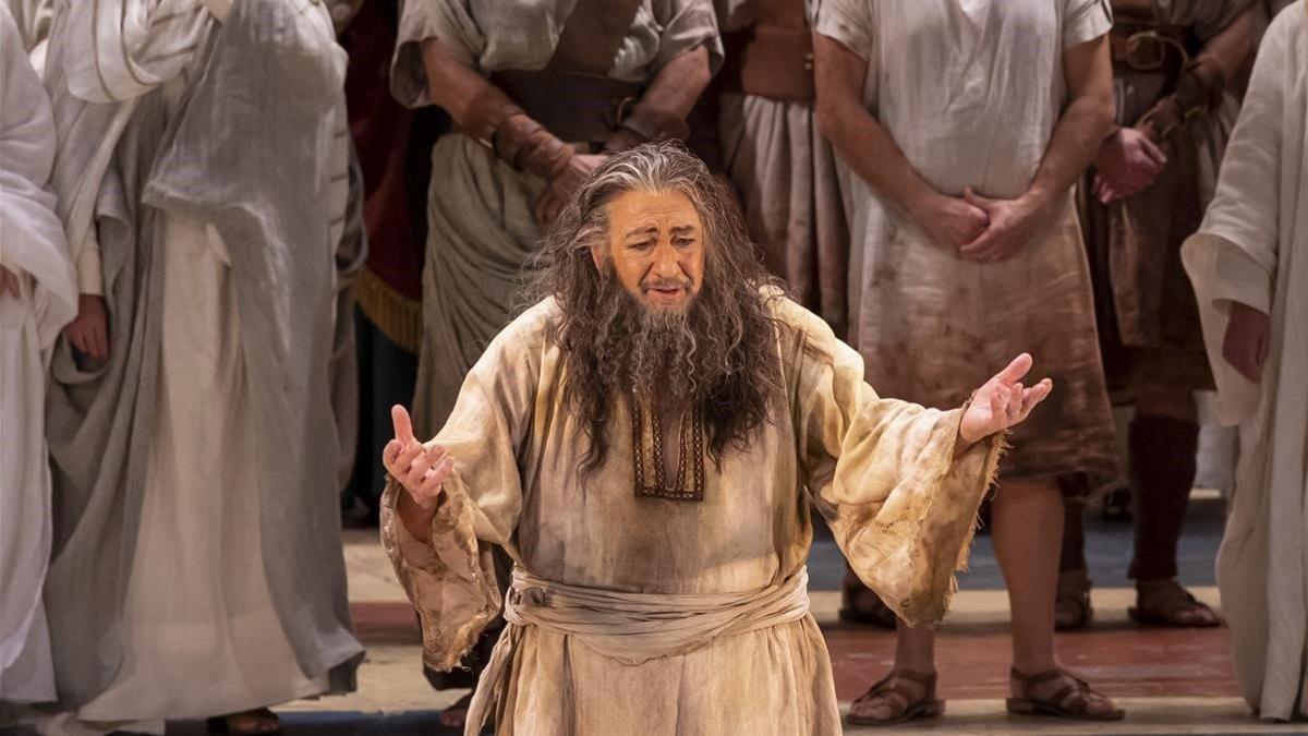 El tenor Plácido Domingo, durante su última actuación en Valencia en la ópera 'Nabucco'.