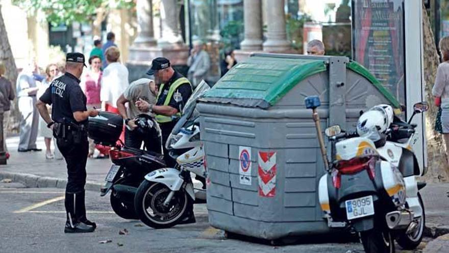 Un informe interno cuestiona el horario laboral de la Policía Local aprobado en la anterior legislatura.