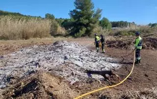 Apagan por segunda vez una quema  de restos de poda sin vigilancia