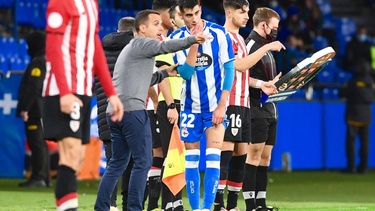 Borja Jiménez con Villares ante el Bilbao Athletic