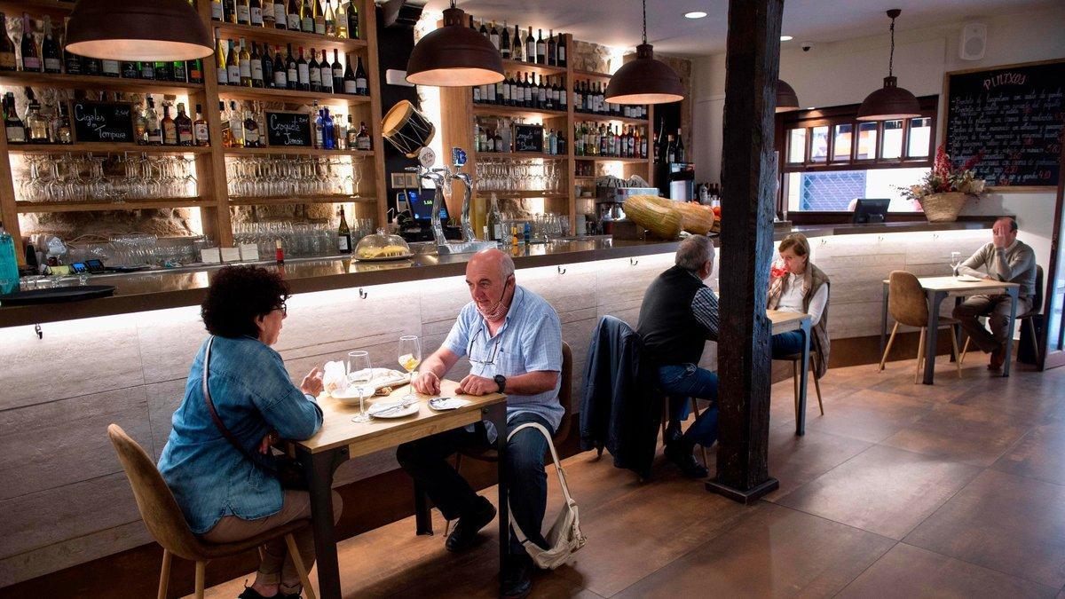 Interior de un restaurante de San Sebastián, el 25 de mayo del 2020