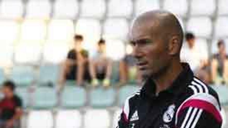 Zidane en su última visita al Ruta de la Plata.