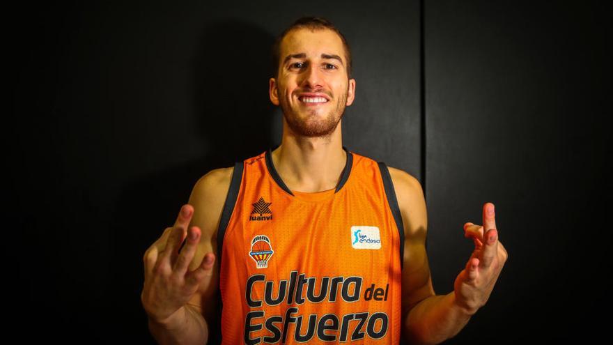 Matt Thomas confiesa sentirse feliz en Valencia y con el rol que tiene en el equipo.