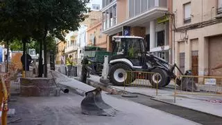 Ontinyent reforma la red de agua potable y alcantarillado de tres calles con 100.000 euros de la Diputació