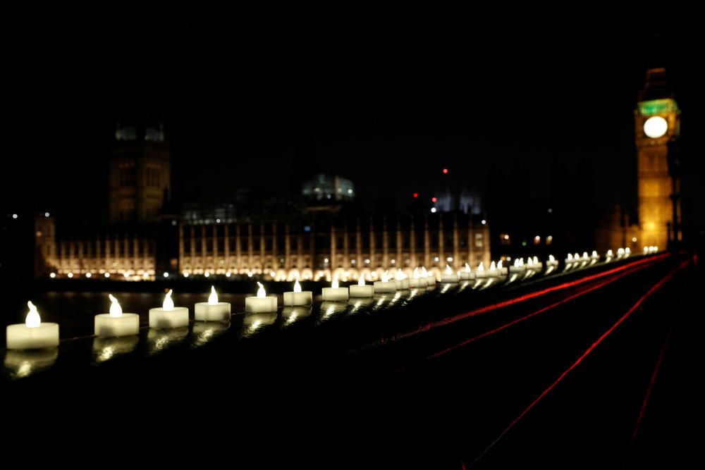 Londres recuerda a las víctimas del atentado