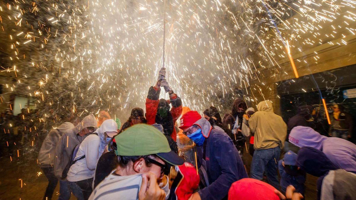 Festa Major de Viladecans: Miki Núñez, Ladilla Rusa i Falete, entre els artistes que hi actuaran Festa Major de Viladecans: Miki Núñez, Ladilla Rusa i Falete, entre els artistes que hi actuaran