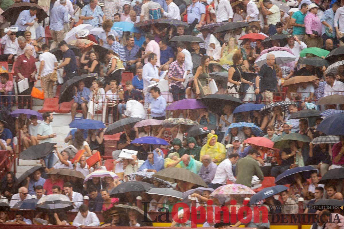 Así se ha vivido en los tendidos la segunda corrida de la Feria Taurina de Murcia