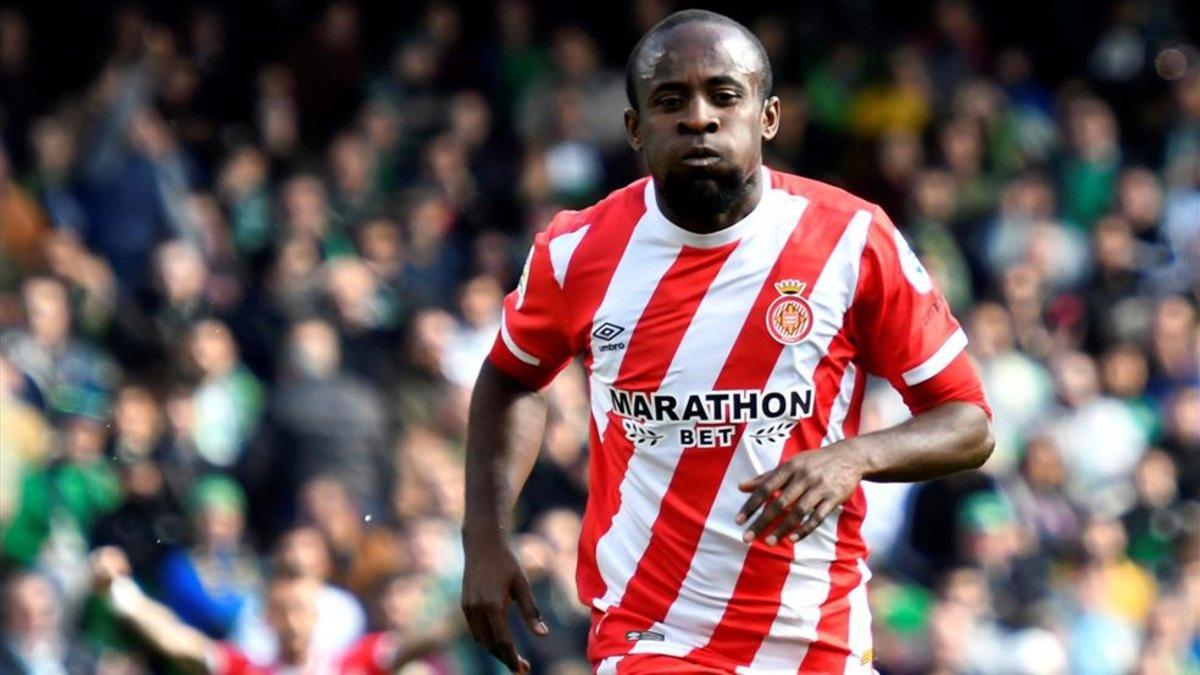 Seydou Doumbia festejando su gol contra el Betis en el estadio Benito Villamarín