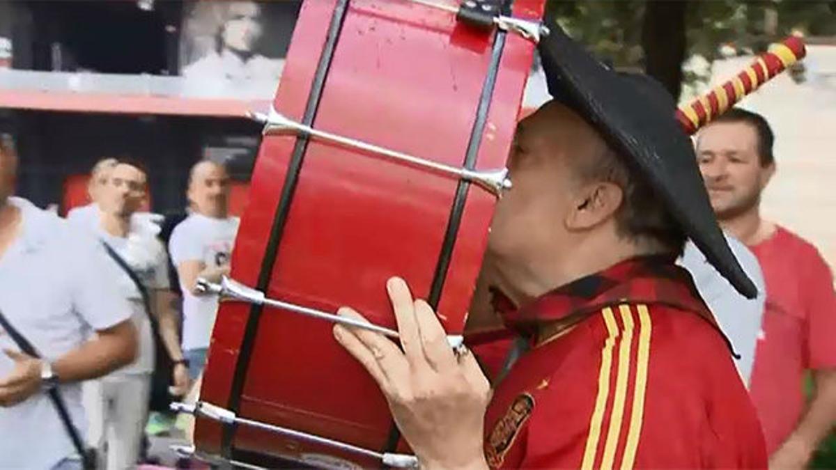 El emotivo reencuentro de Manolo con su bombo