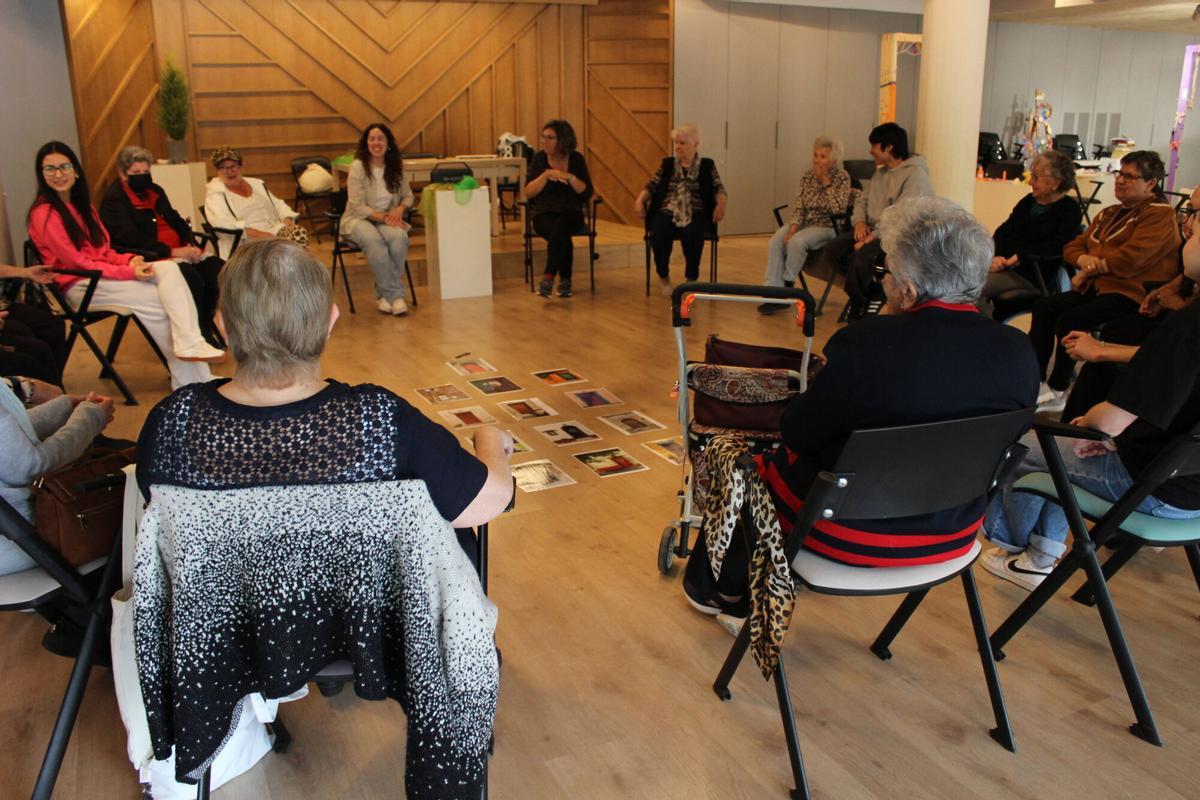 PUIG-REIG . BERGUEDA . LLINDARS . GENT GRAN . JOVENTUT . ATENCIO . PERSONES . PROGRAMA . INCLUSIO . COMUNITAT