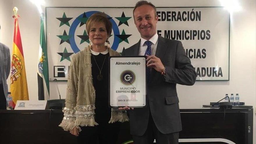 Almendralejo logra dos años más el sello Municipio Emprendedor