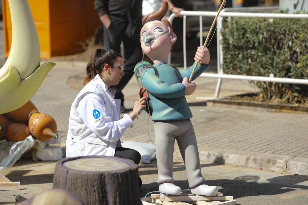 La Falla de la Plaza Rodrigo del Port de Sagunt toma forma