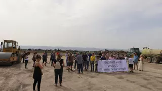 El alcalde de Lorca llevará las reivindicaciones de La Torrecilla a la sede central de Adif