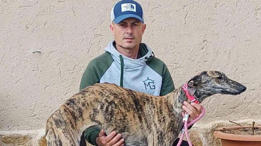 Mario Geras, con Desordenada del Rocío. | EL ROCÍO