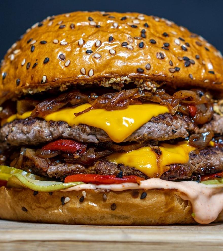 Una sociedad &#039;hamburguesada&#039;: las aperturas no paran en Canarias