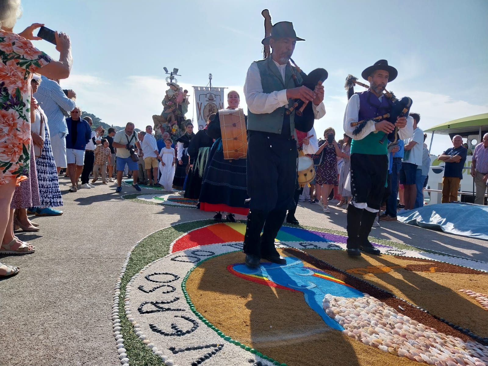 Las celebraciones en honor a la Virgen del Carmen en O Morrazo. La procesión en Bueu