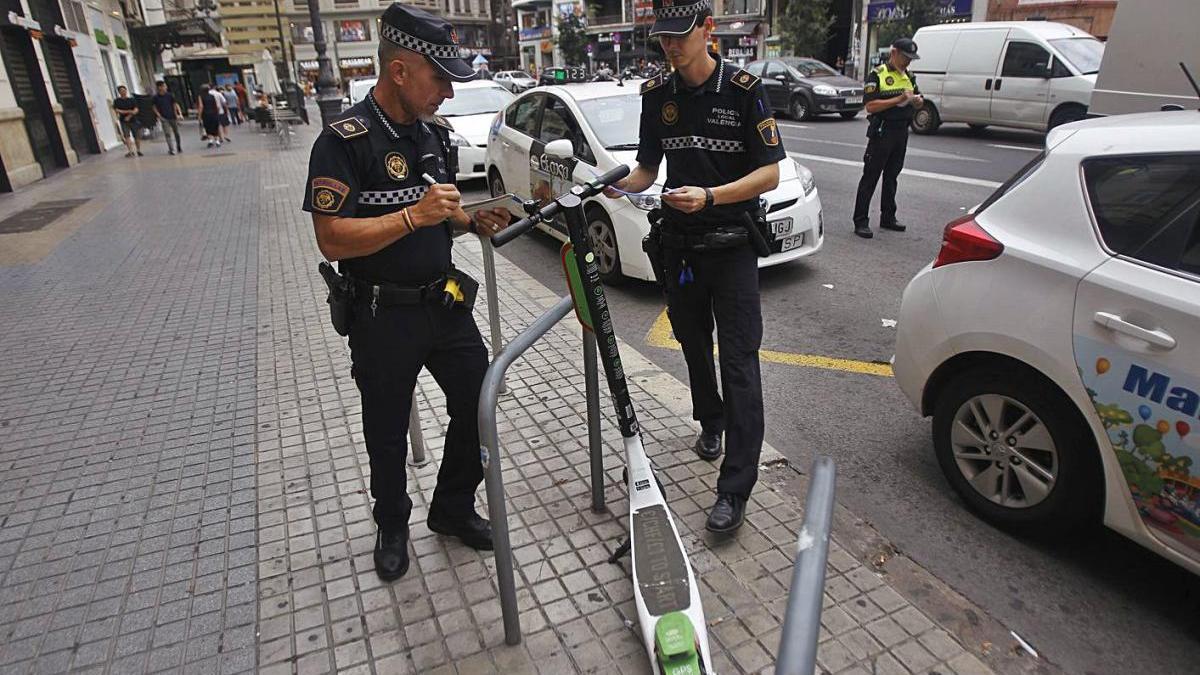 Accidente en patinete en la Plaza Tetuán de València