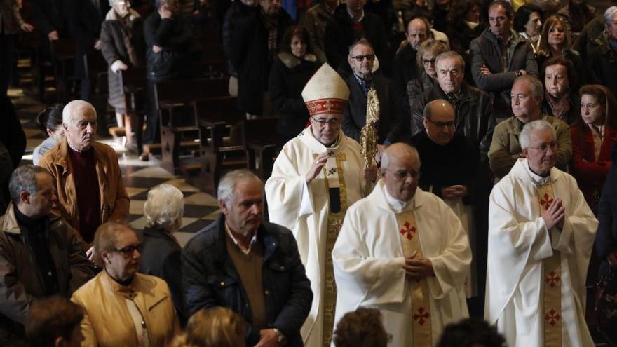 La Iglesia ante el coronavirus: no hay catequesis y la misa, por televisión