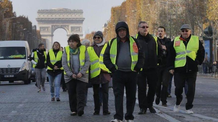 La revuelta de los &#039;chalecos amarillos&#039; desafía a Macron