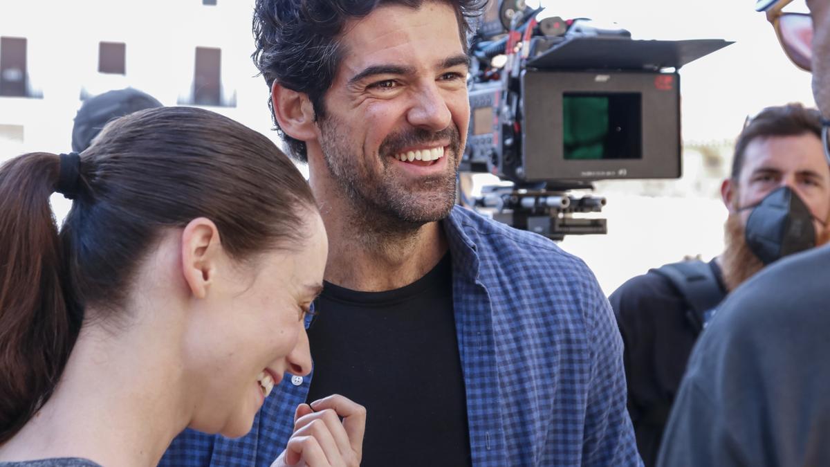 Miguel Ángel Muñoz y Elena Rivera durante el rodaje de &#039;Sequía&#039; en 2021.