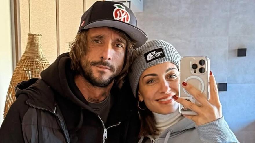 Hiba Abouk y Antonio Revilla derrochan amor: así están viviendo su idilio