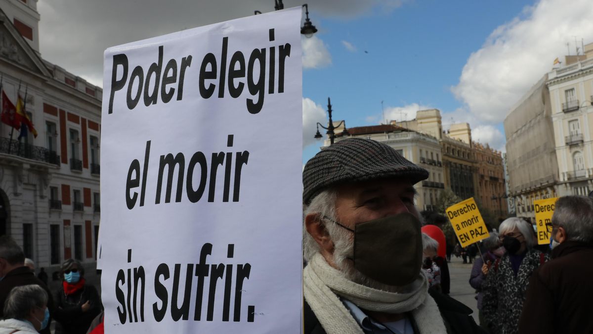 Manifestación a favor de la Ley de Eutanasia