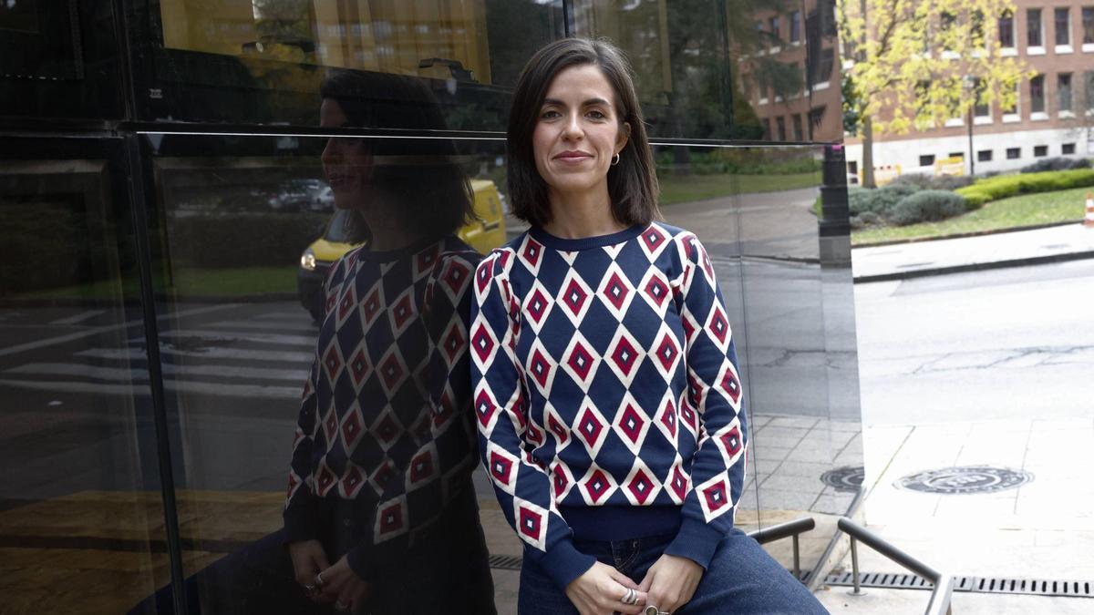 Clara Sierra, ante la Consejería de Derechos Sociales.