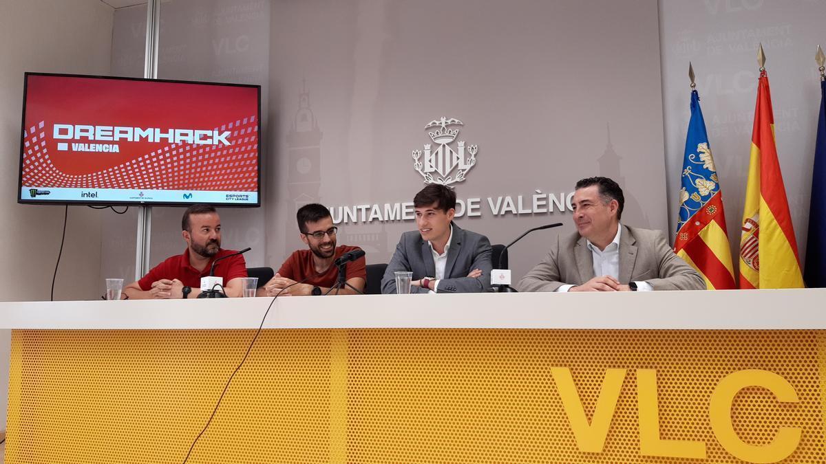 Presentación de DreamHack 2022 en el Ayuntamiento de València